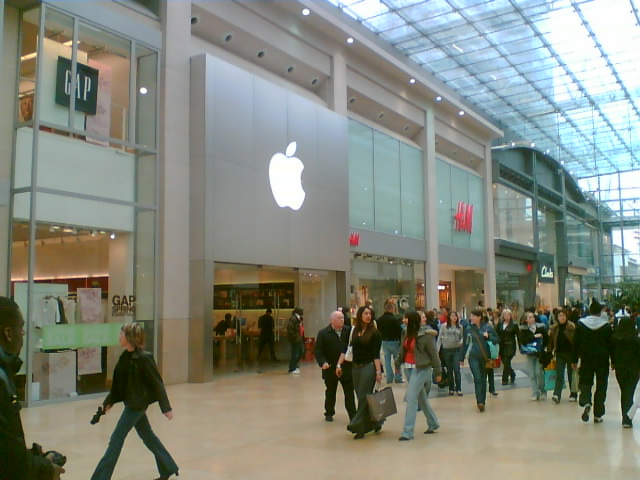 Apple_Store_(131493092)