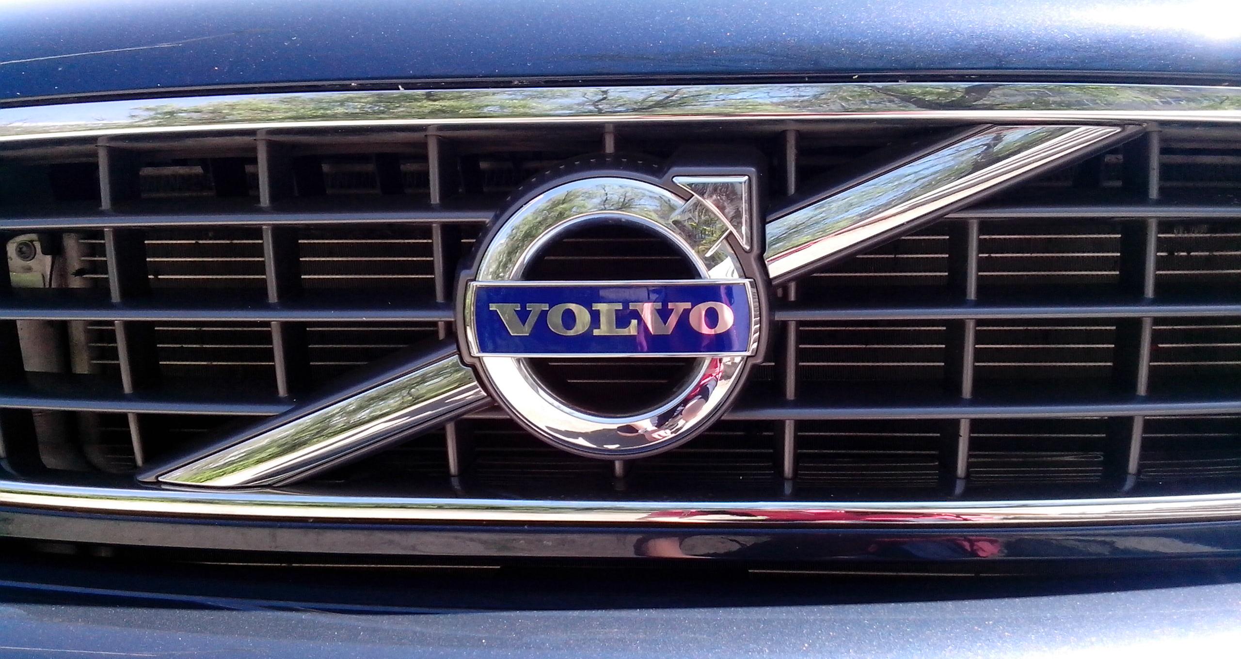 volvo logo on grill