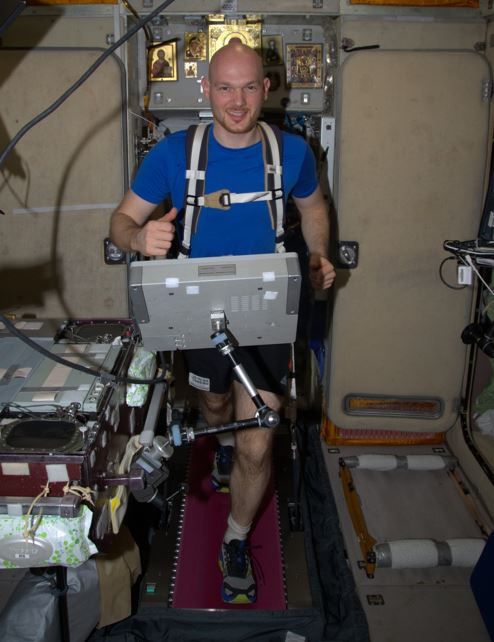 Alexander Gerst exercising in space