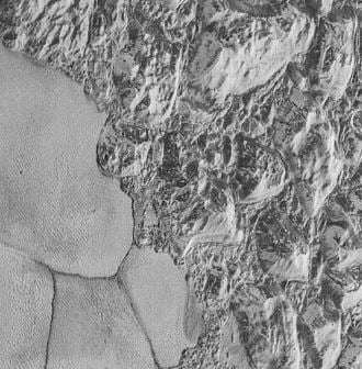 Pluto images high resolution