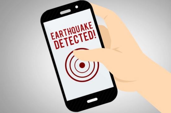 Smartphone earthquake warning app