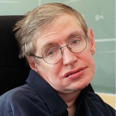 Stephen Hawking makes doomsday prediction during speech