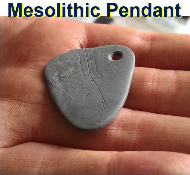 Mesolithic engraved shale pendant