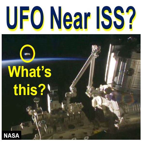 UFO shaped like horsehoe near ISS