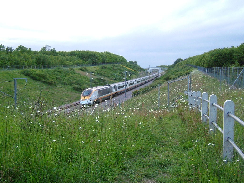 1024px-stroodctrl2-train-uk