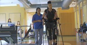 robotic exoskeleton Ekso GT - credit Ekso Bionics