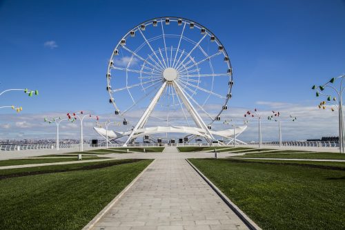 travel and tourism Baku Ferris wheel Azerbaijan pixabay-2007903