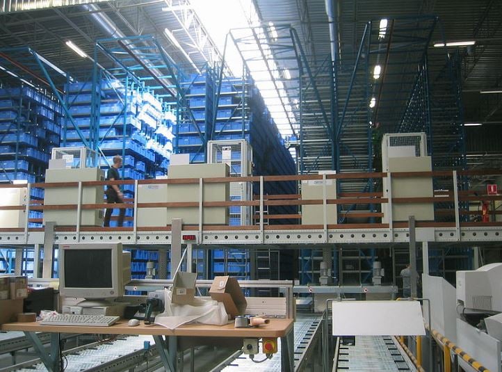 Automatic storage warehouse