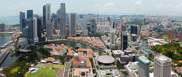 640px-1_Singapore_city_skyline_2010_day_panorama