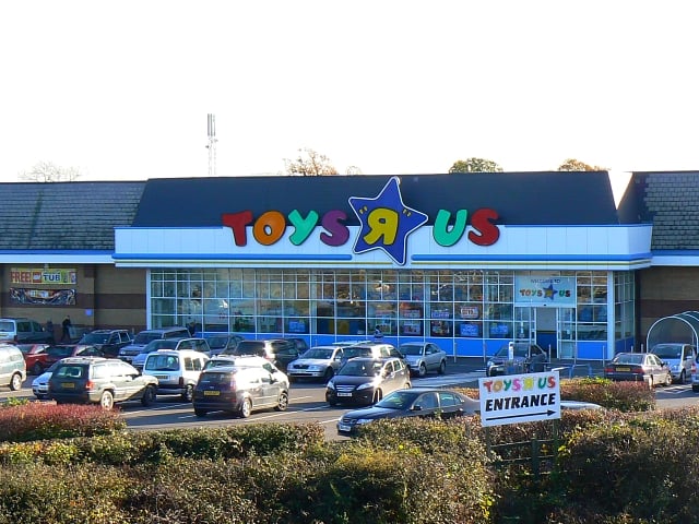 Toys_R_Us_Oxford_Road_UK