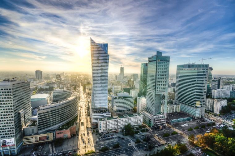 Polish market - Warsaw skyline