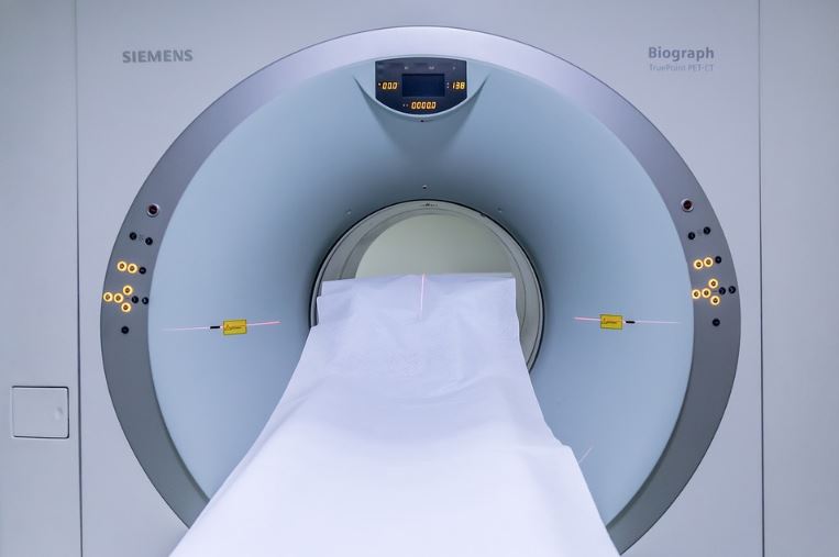 MRI Scan head injury image 4949494