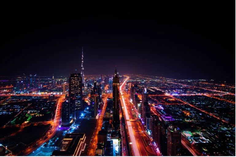 Dubai at night image thumbnail 333