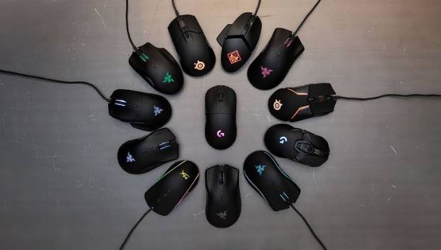 Mouse collection with one in the middle