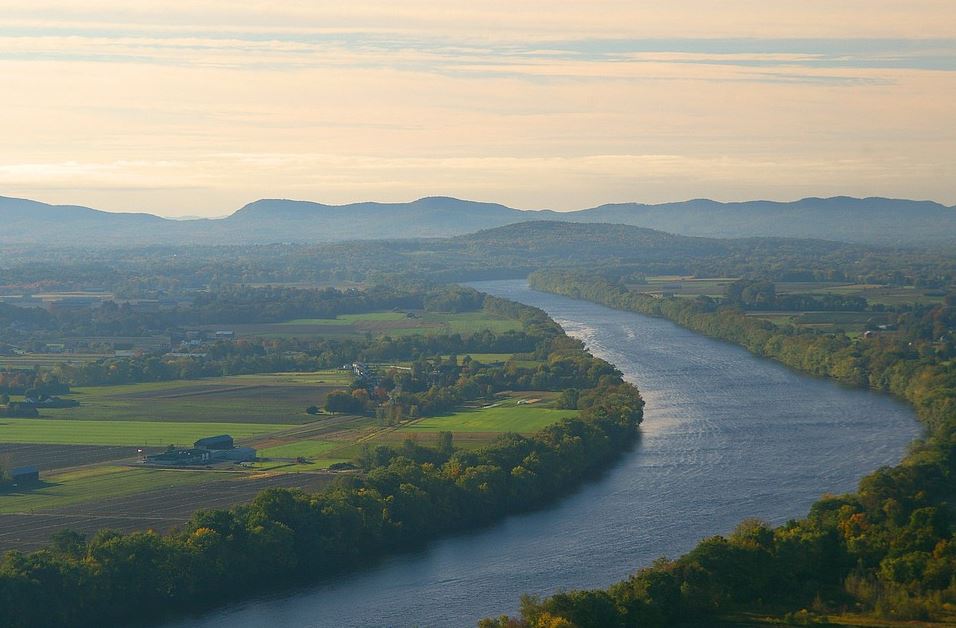 River MIT USA countryside image thumbnail