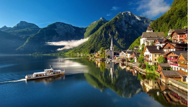 Hallstatt in Austria - hill station 43