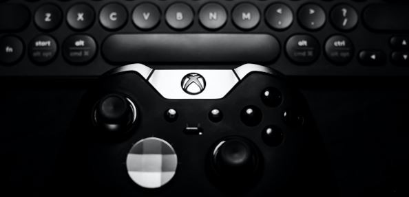 How to Choose Wireless Controller for Xbox One