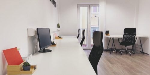 office with hot desks