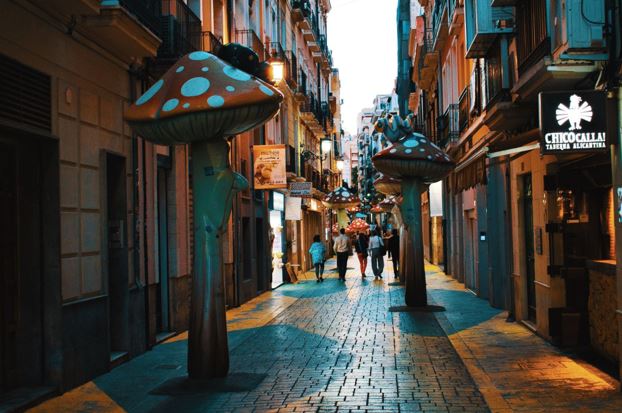 Five great places to retire abroad - Alicante