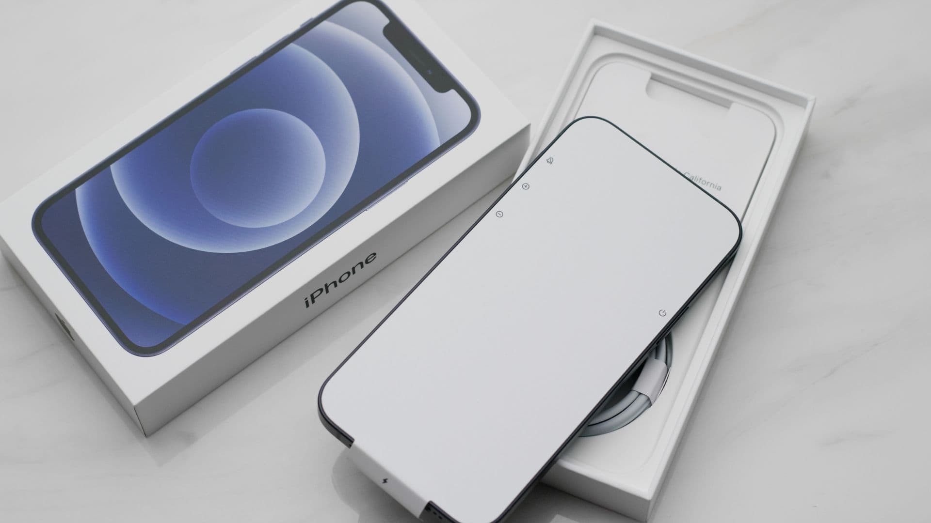iphone-box-packaging