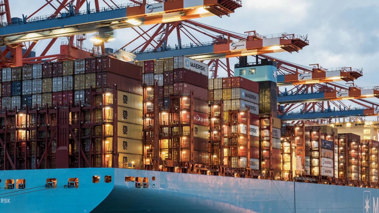Euro area trade deficit widens as imports outpace exports